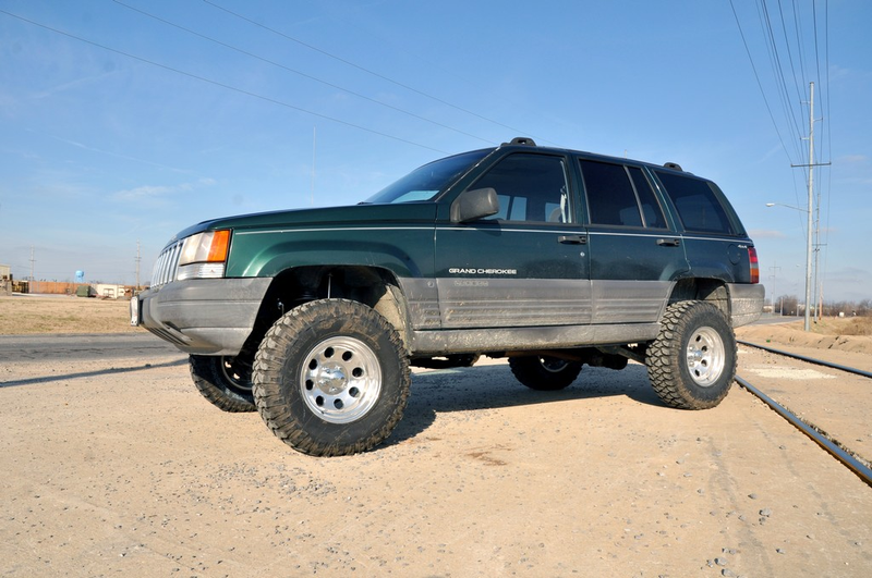 Illustration for article titled The Infiniti QX4 Was A Pathfinder For Ballers